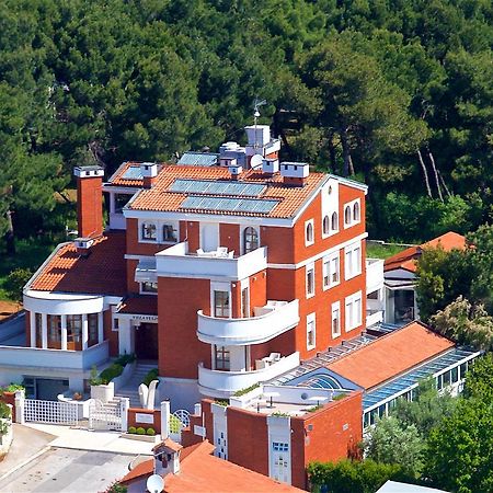 Luxury Boutique Hotel Villa Vulin Pula Bagian luar foto