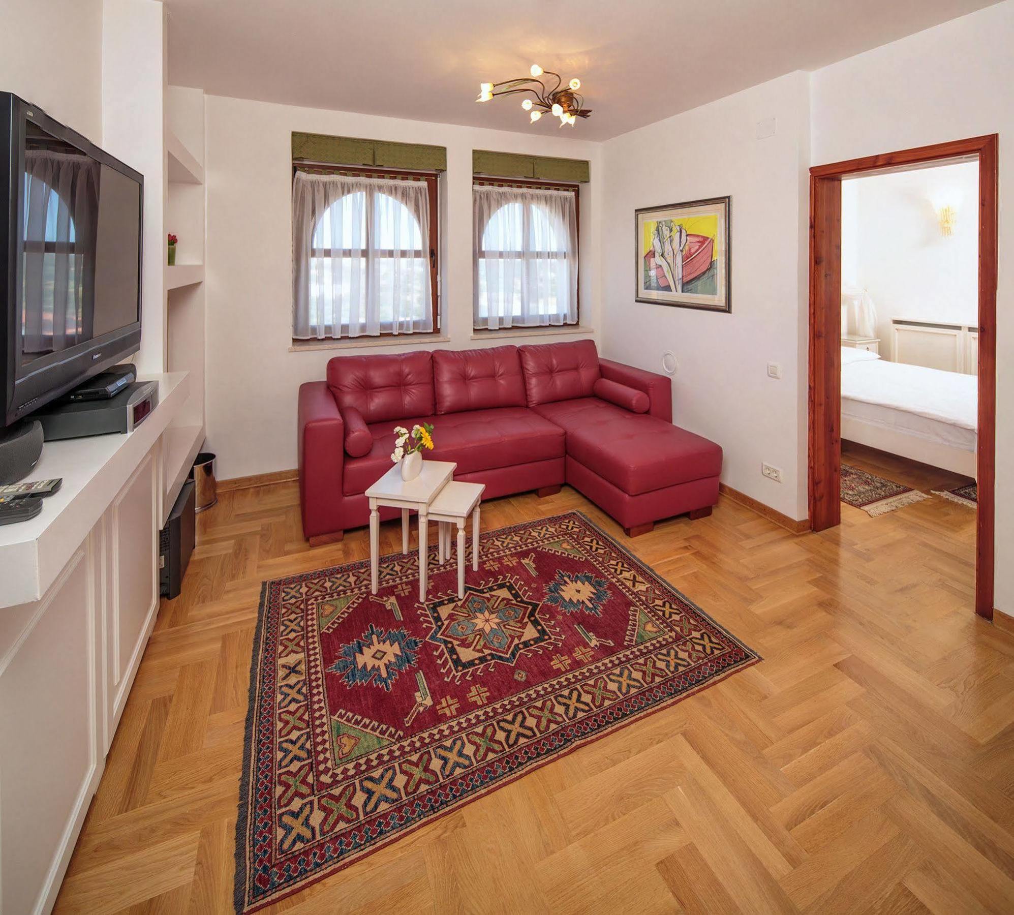 Luxury Boutique Hotel Villa Vulin Pula Bagian luar foto
