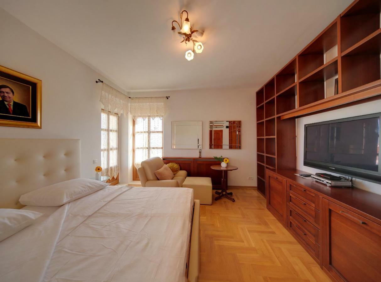Luxury Boutique Hotel Villa Vulin Pula Bagian luar foto