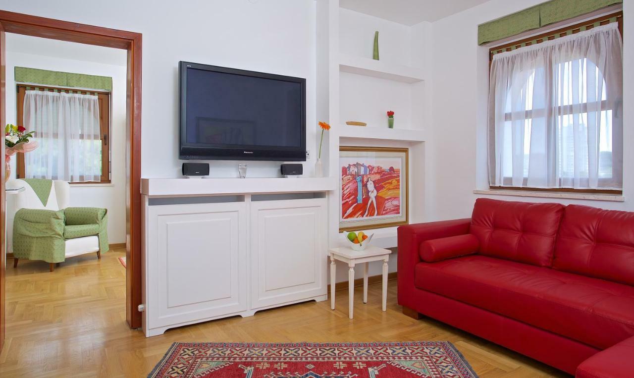 Luxury Boutique Hotel Villa Vulin Pula Bagian luar foto