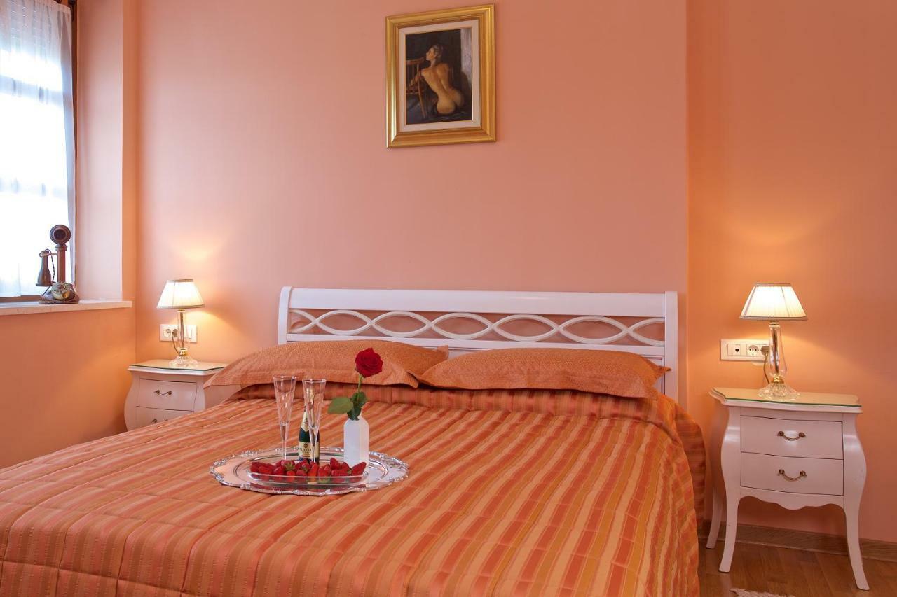 Luxury Boutique Hotel Villa Vulin Pula Bagian luar foto